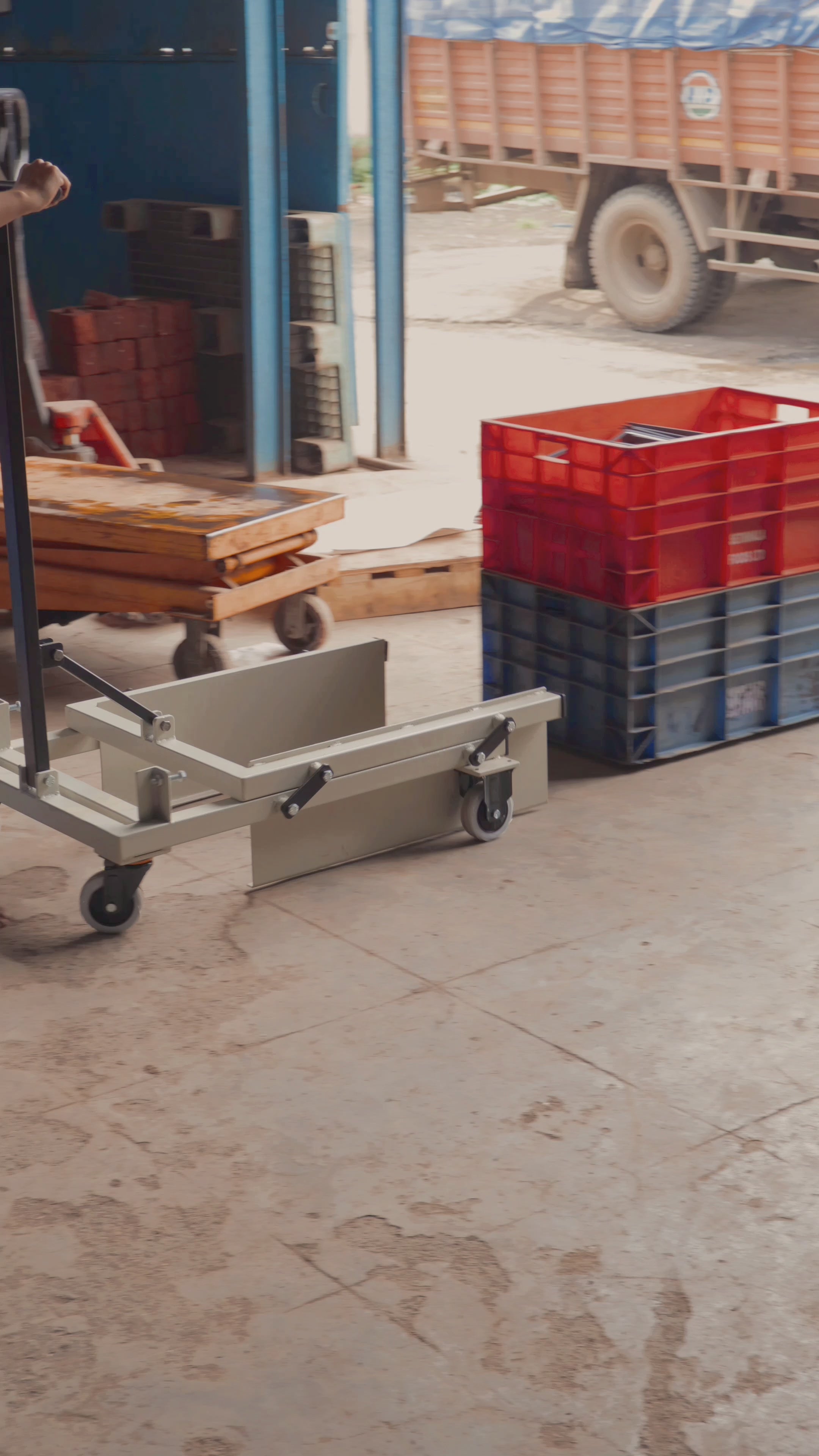 Hercules Crate Jack | Heavy Duty Crate Lifting & Transport Trolley